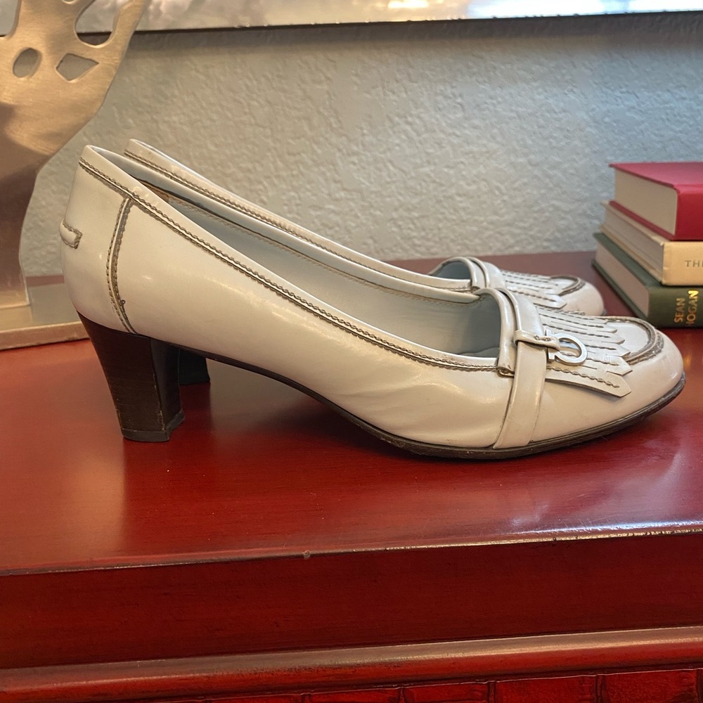 Ferragamo shoe heel, size 9C
